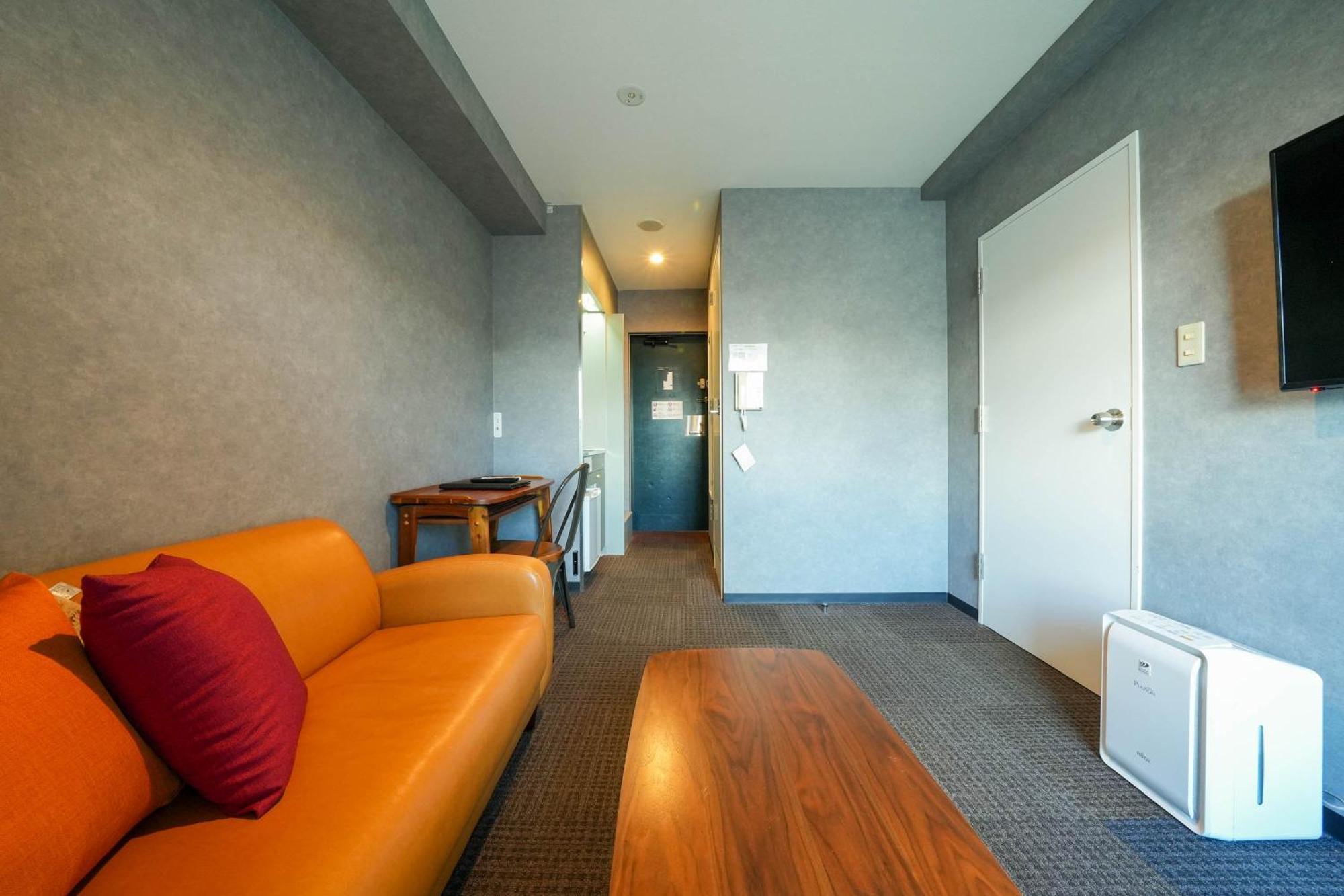 Residence Hotel Stripe Sapporo Bagian luar foto