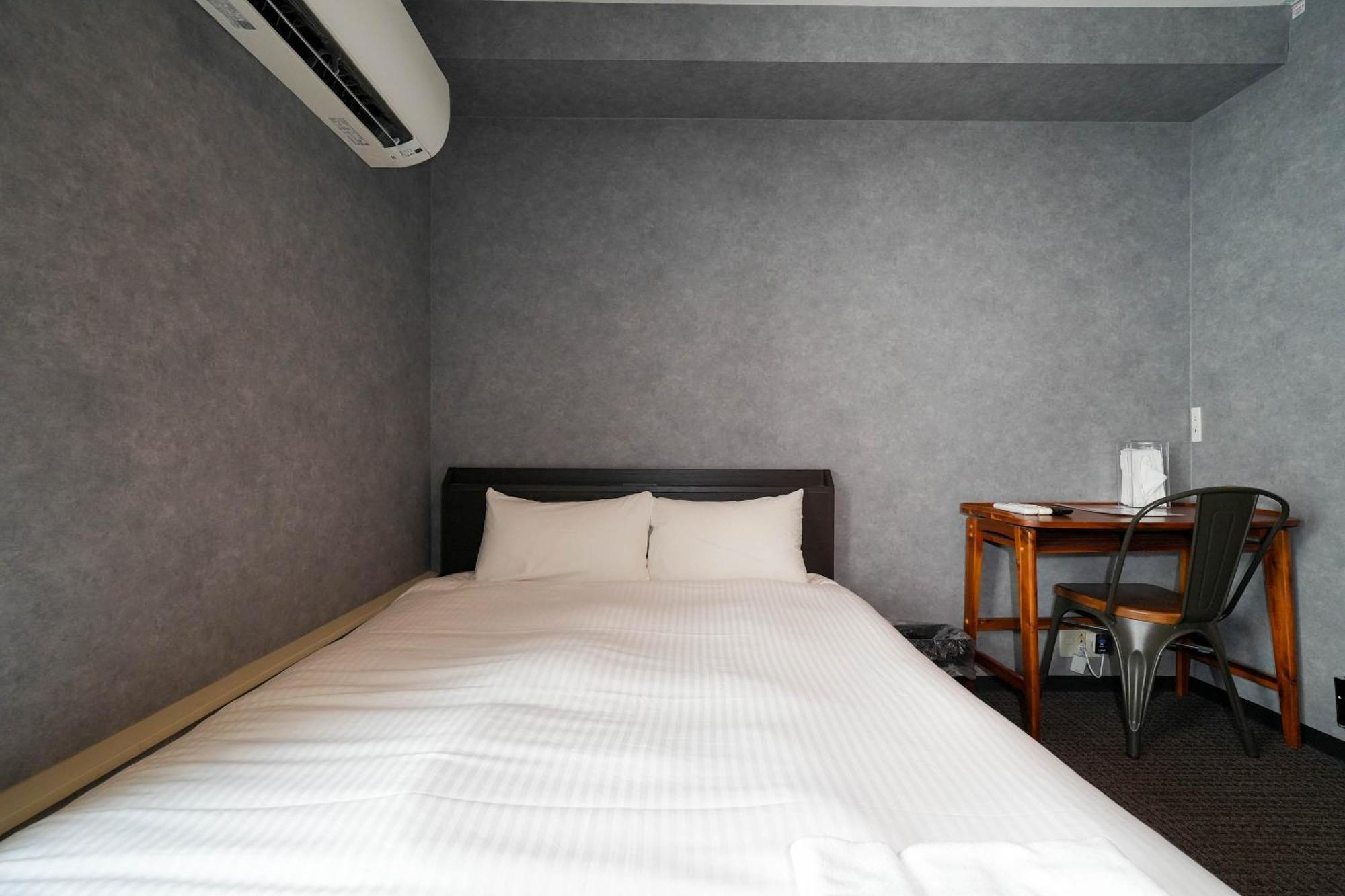 Residence Hotel Stripe Sapporo Bagian luar foto